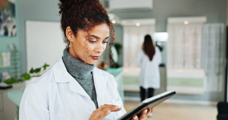 Como o Actiz LIMS transforma laboratórios, digitaliza operações e traz mais autonomia, agilidade e precisão no dia a dia.